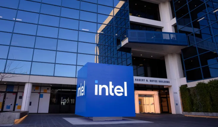Intel’s stock inches up on solid earnings and revenue beat