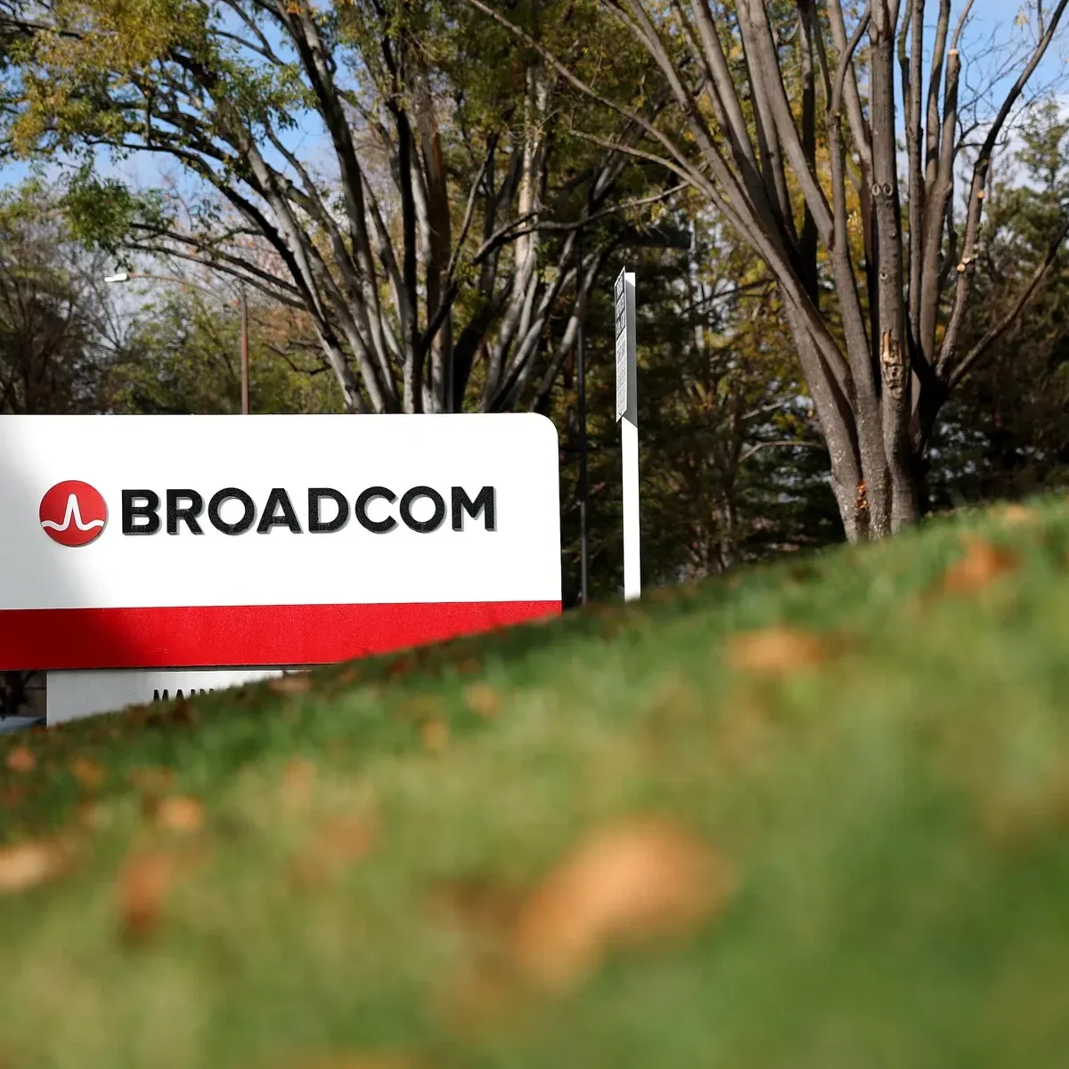 Broadcom targets infrastructure complexity in automation play