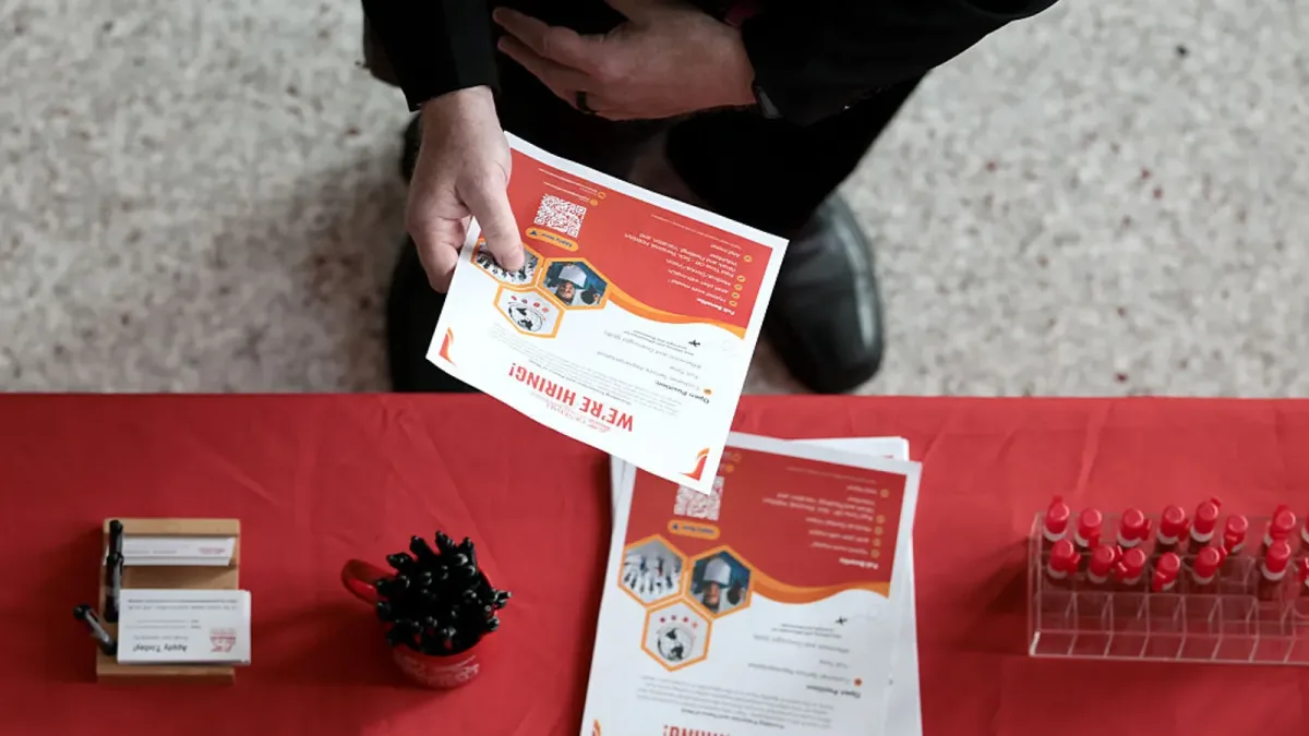 Tech hiring dips despite spike in job postings